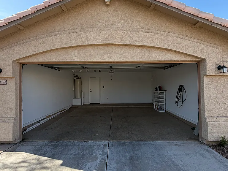 1124 W Laurel Ave — Photo 29
