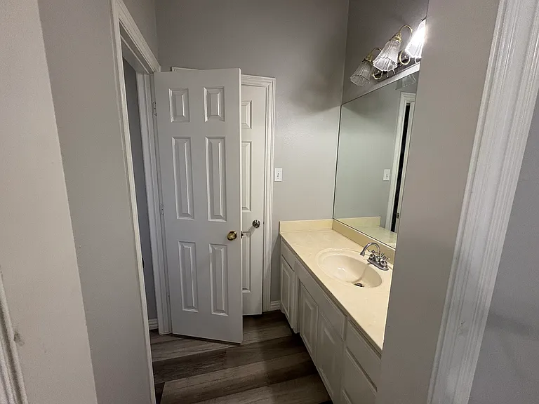 1716 FM 407 — Photo 6