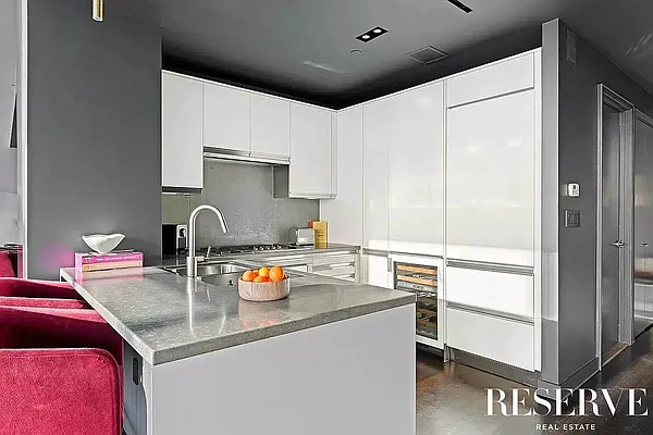 Rented by Reserve | media 1