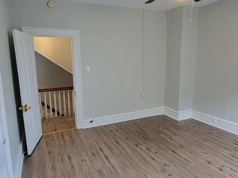 623 5th Ave #1/2 — Photo 23