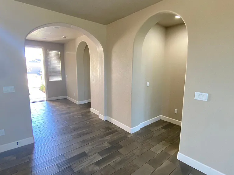 3200 N Glacier Way — Photo 2