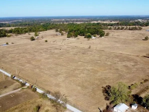 Lamphear Rd, Gentry, AR 72734