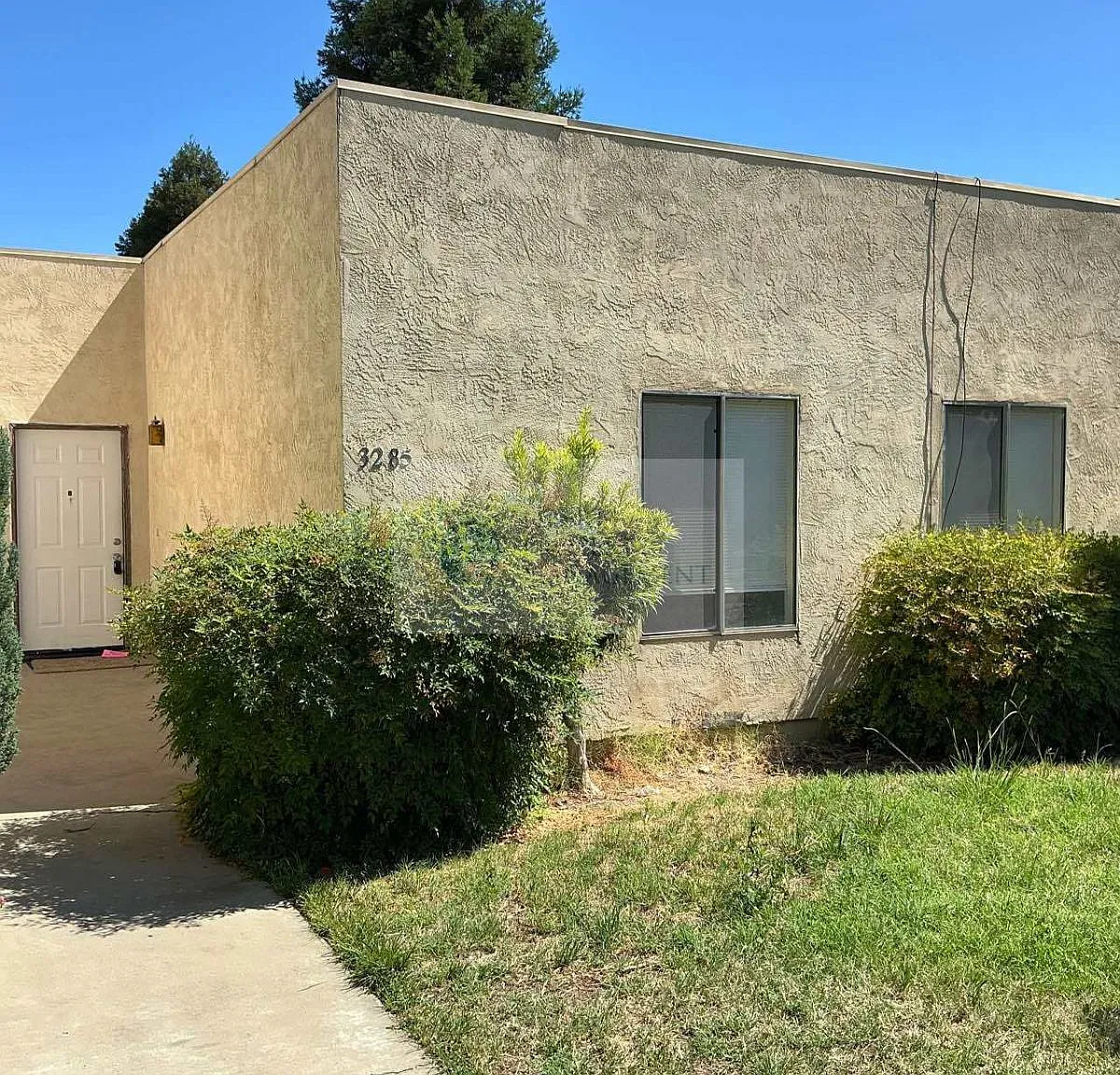 2 bed, 1070 sqft, $1,495 — Photo 1
