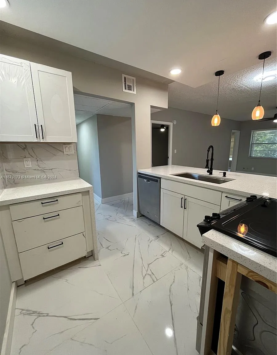 Elderberry Gardens Condo — Photo 3