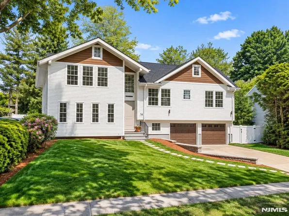 16 Coles Court, River Edge, NJ 07661