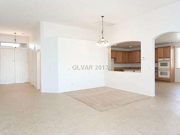 2nd image of 5901 Casa Coronado Ave
