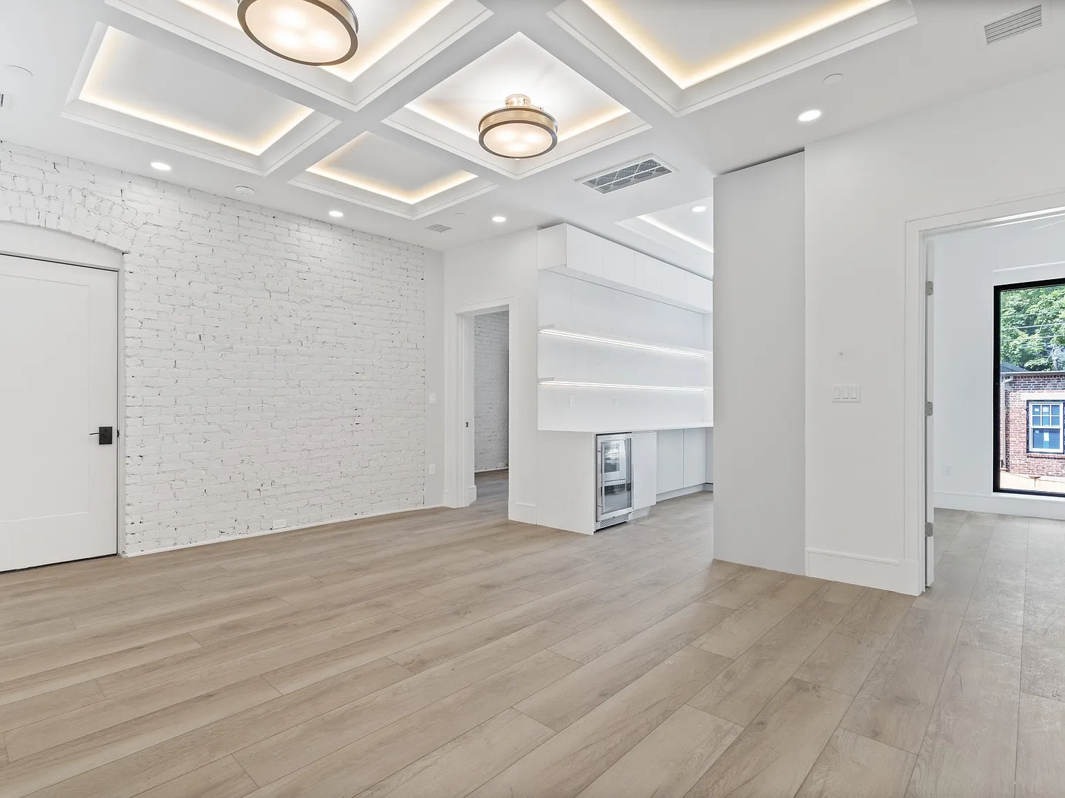 1580 Beacon Street — Photo 2