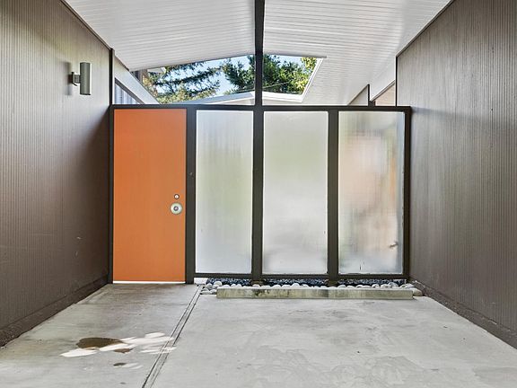 5th image of 2408 Fairoak Ct