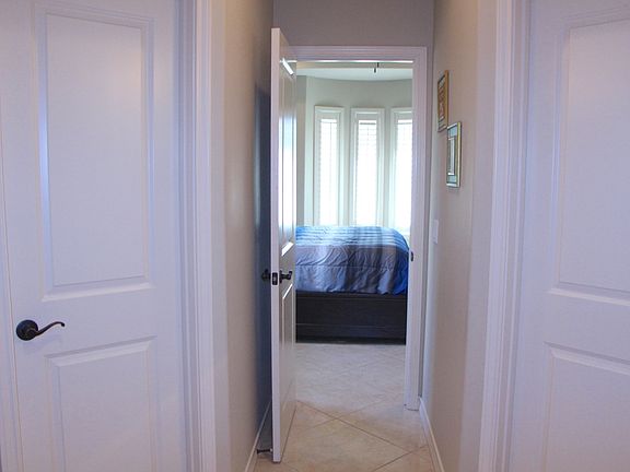 4th image of 1818 W Ventura Dr