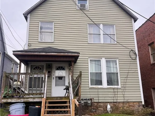 423 Spring Ave, Ellwood City, PA 16117