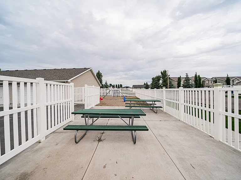 Meadowcreek Townhomes — Photo 45