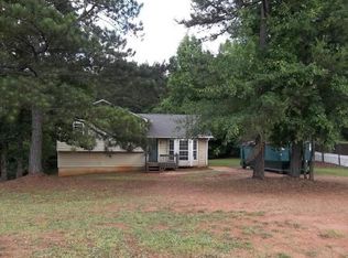 105 Beverly Park Ct, Newnan, GA 30263