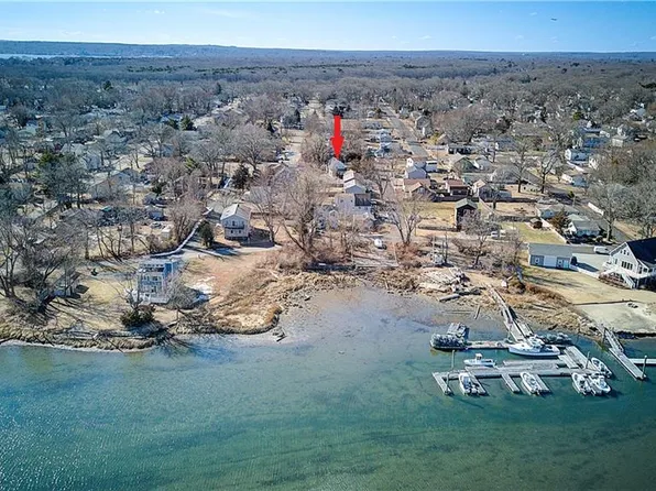 236 Pequot Ave, Warwick, RI 02889