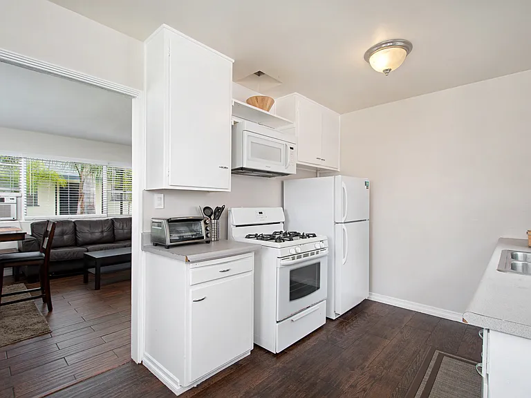 1057 Grand Ave #1057 — Photo 6