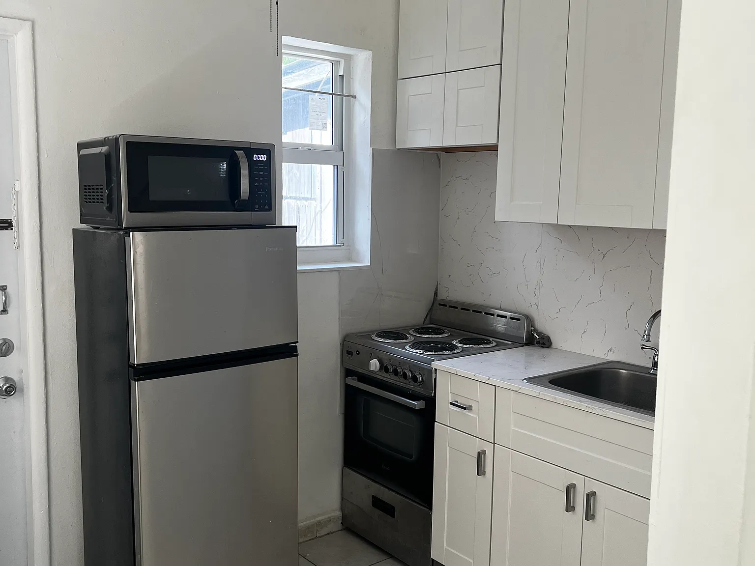 1 bed, 410 sqft, $1,650 — Photo 3