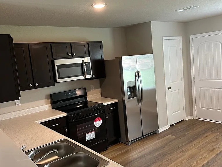 45 Foster Louis Ln — Photo 4