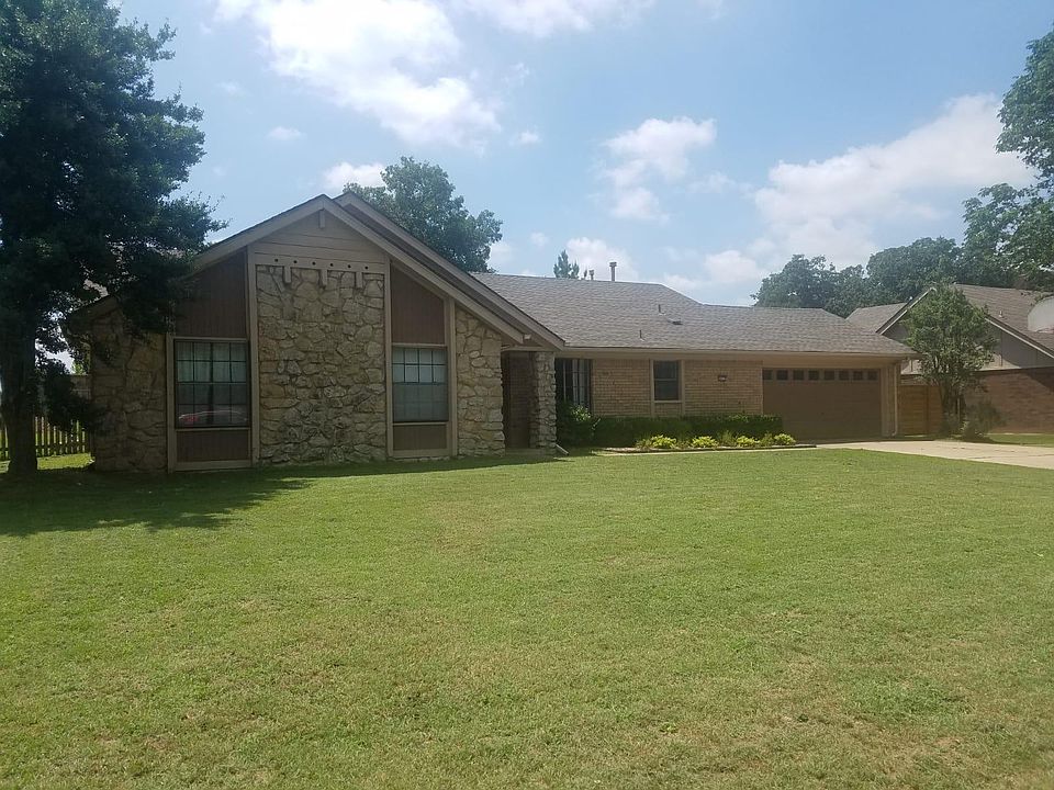 Highly sought after South Tulsa neighborhood of Sun Meadow!