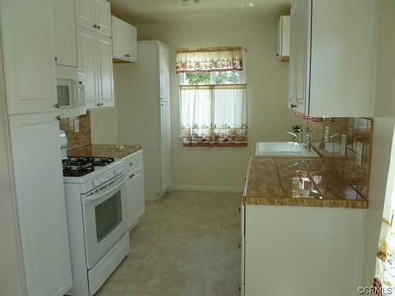 4th image of 4108 W 184th Pl