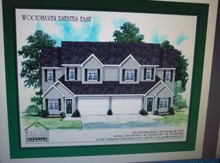 12 Woodhaven Ln, Stroudsburg, PA 18360