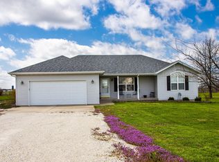 1642 E 512th Rd, Bolivar, MO 65613