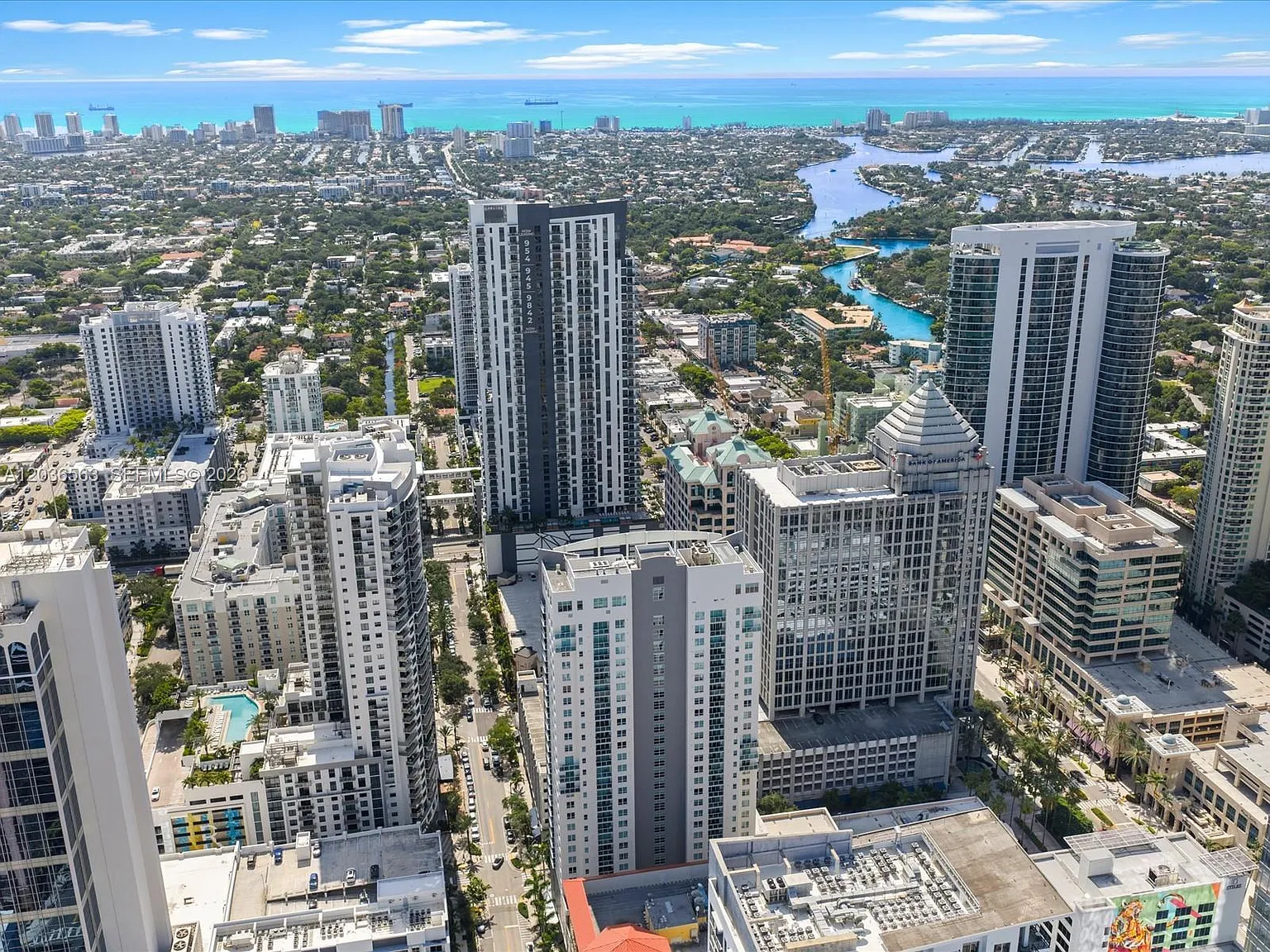 350 Las Olas Place Condo — Photo 3