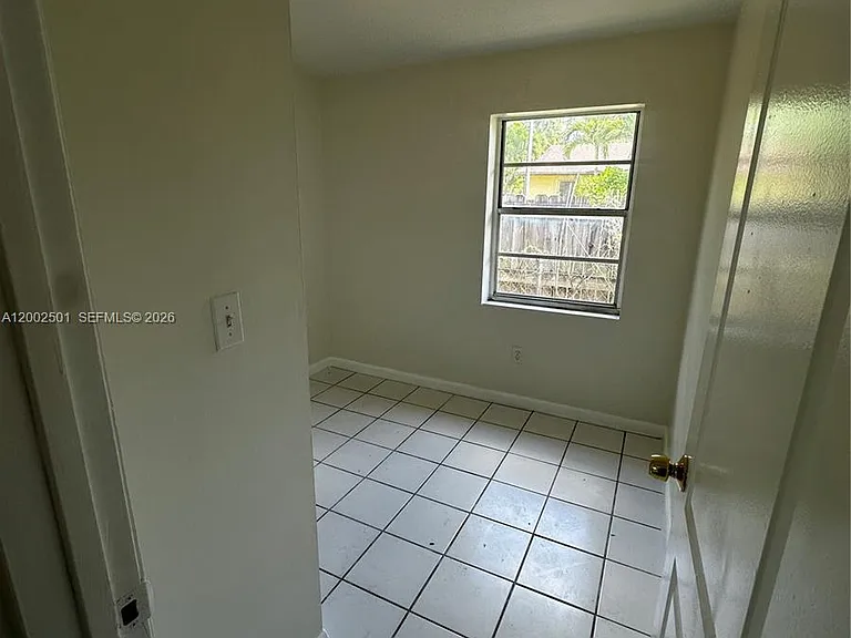 821 SW 2nd St — Photo 25
