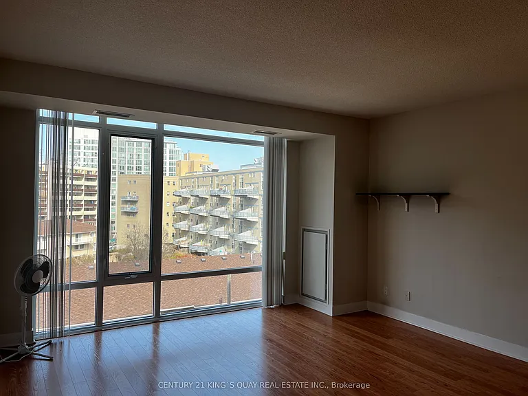 90 Stadium Rd #607 — Photo 3
