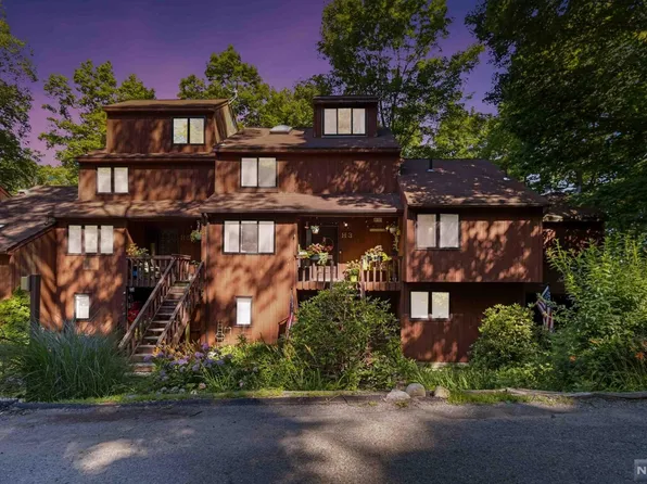 19 Village Way Unit 3, Vernon, NJ 07462