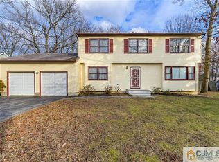 1155 Mackenzie Ct, Lakewood, NJ