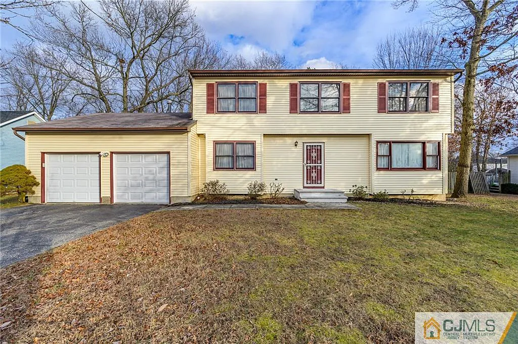 1155 Mackenzie Ct photo 1