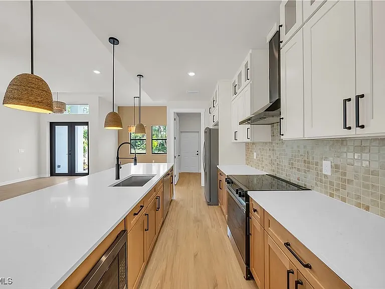 2719 2nd St NW — Photo 13