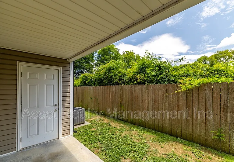 4730 Forest Landing Way — Photo 9