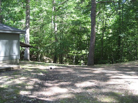 2nd image of 6 Dogwood Hts