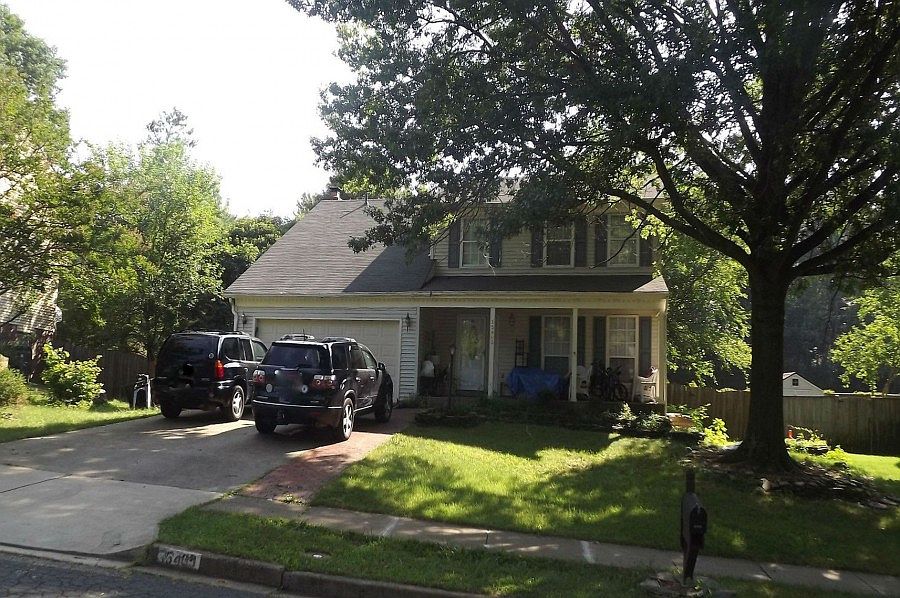 1st image of 15405 Autumn Ln