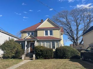 225 Church St, Freeport, NY 11520