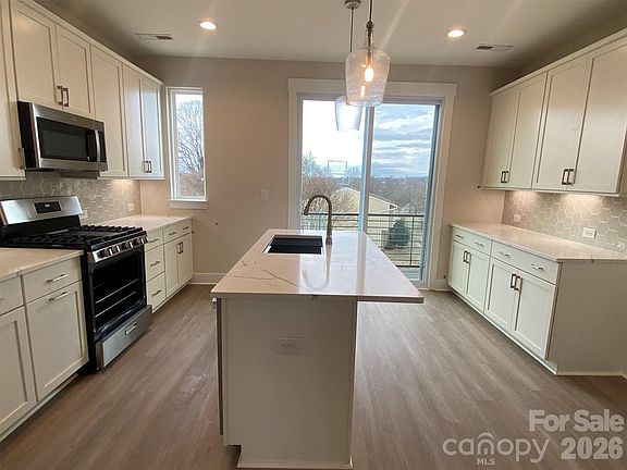 2nd image of 942 Callahan St #Eqx1772