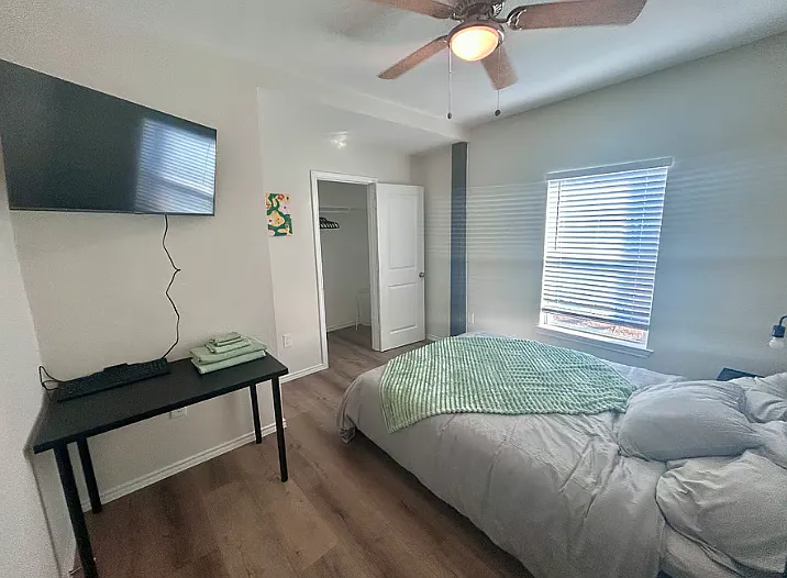 502 Potomac St — Photo 25