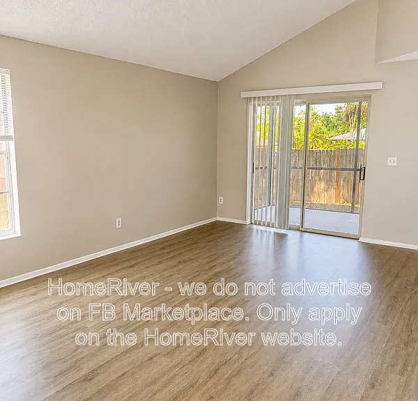 2682 Rachel Ct — Photo 3