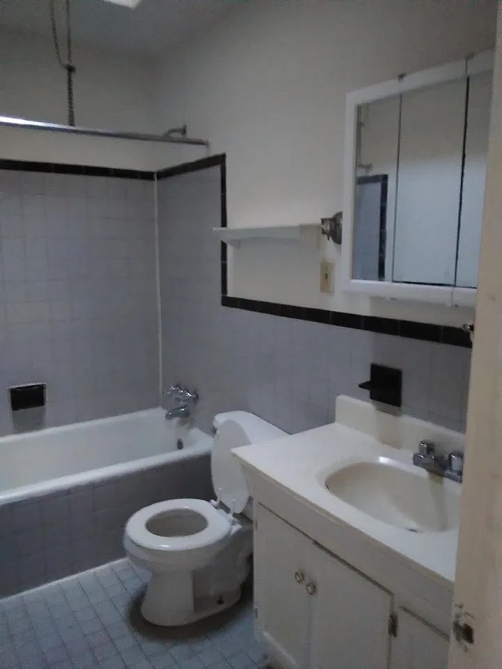 51 Macdade Blvd — Photo 4