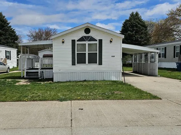 2138 Arrowhead Dr, Muskegon, MI 49442