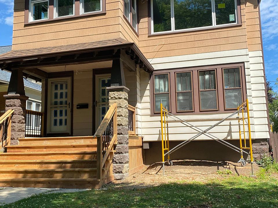 First floor unit in charming home in Bayview!