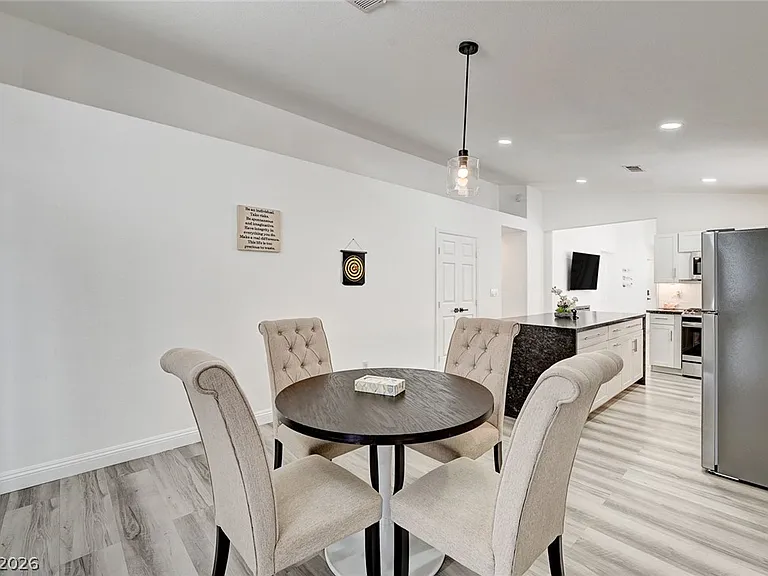 8127 Chambersberg St — Photo 17