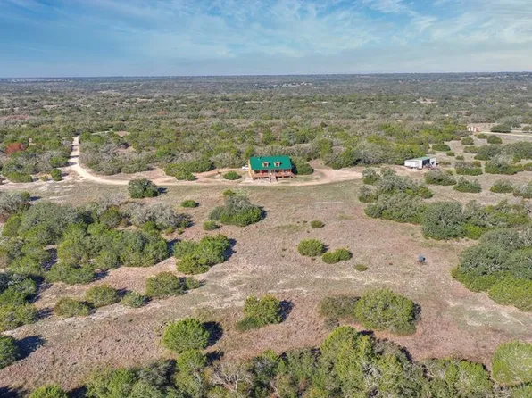 295 NW Cattle Dr, Mountain Home, TX 78058