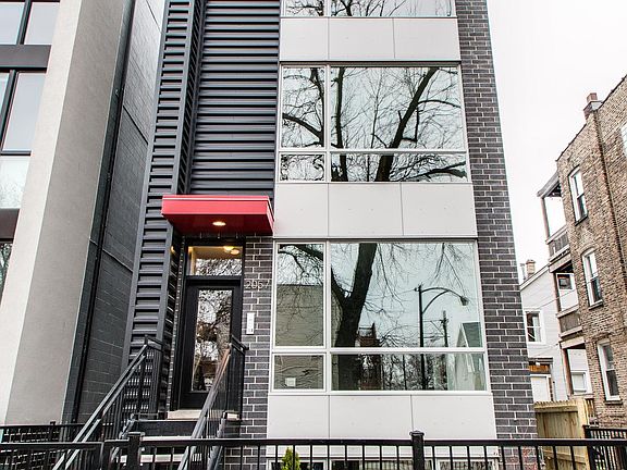 4th image of 2057 N Mozart St #3