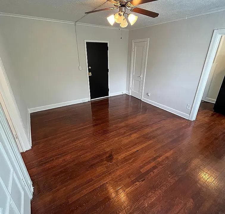 Brentwood Plaza 109 E 40th St Kansas City MO Zillow