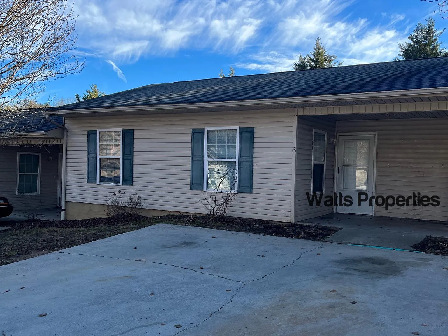 2 bed, 828 sqft, $925 — Photo 1
