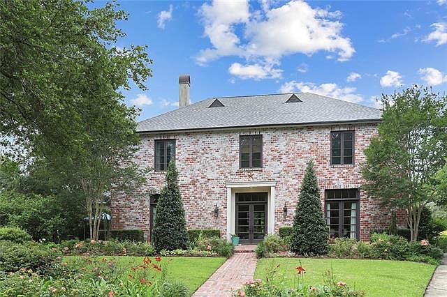 1st image of 18631 Saint Andrews Ct E