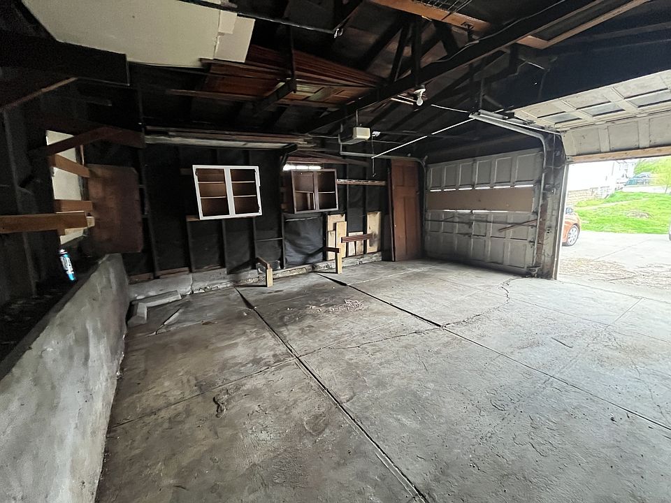 Building Photo 4
