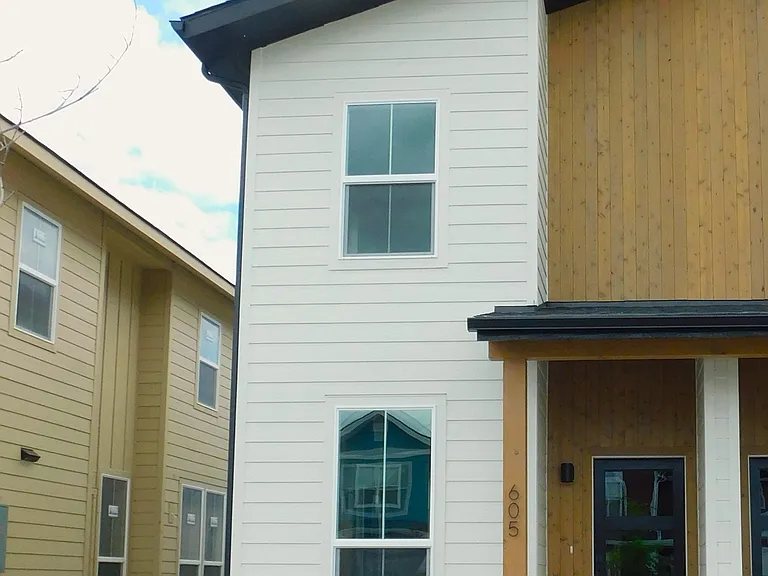 605 Holstein Way — Photo 1