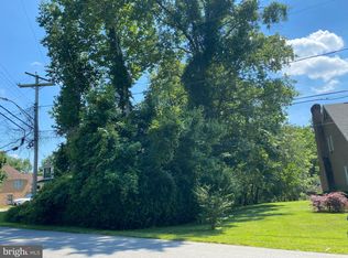 Center Ave, Glenn Dale, MD 20769